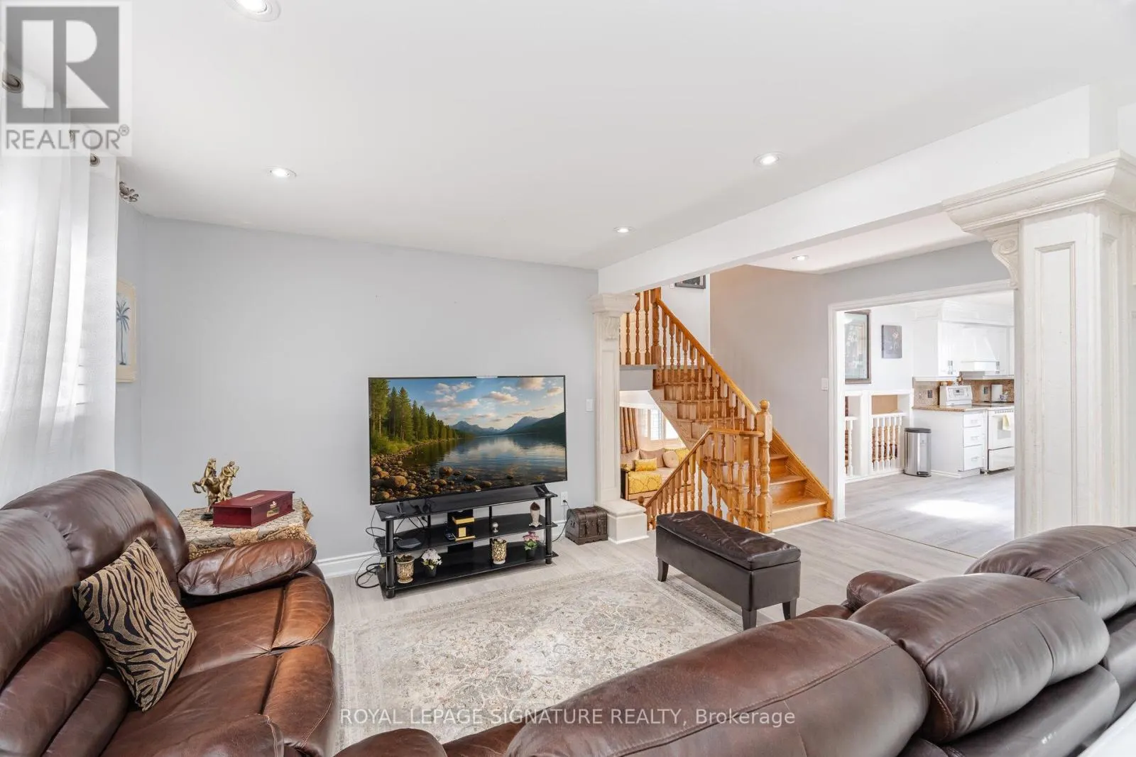 574 ANTIGUA CRESCENT
