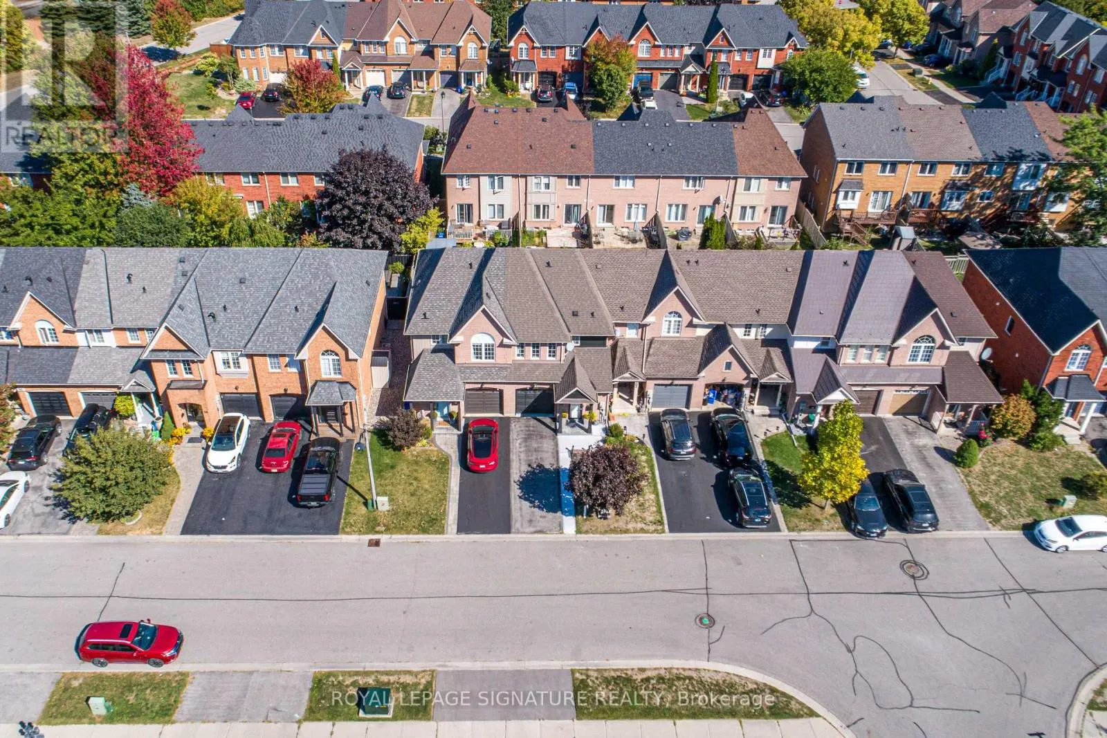 100 STOKELY CRESCENT
