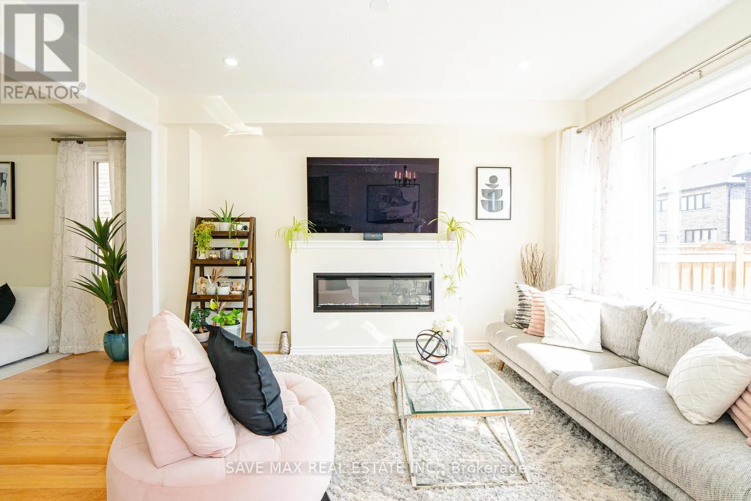 41 CLOSSON DRIVE