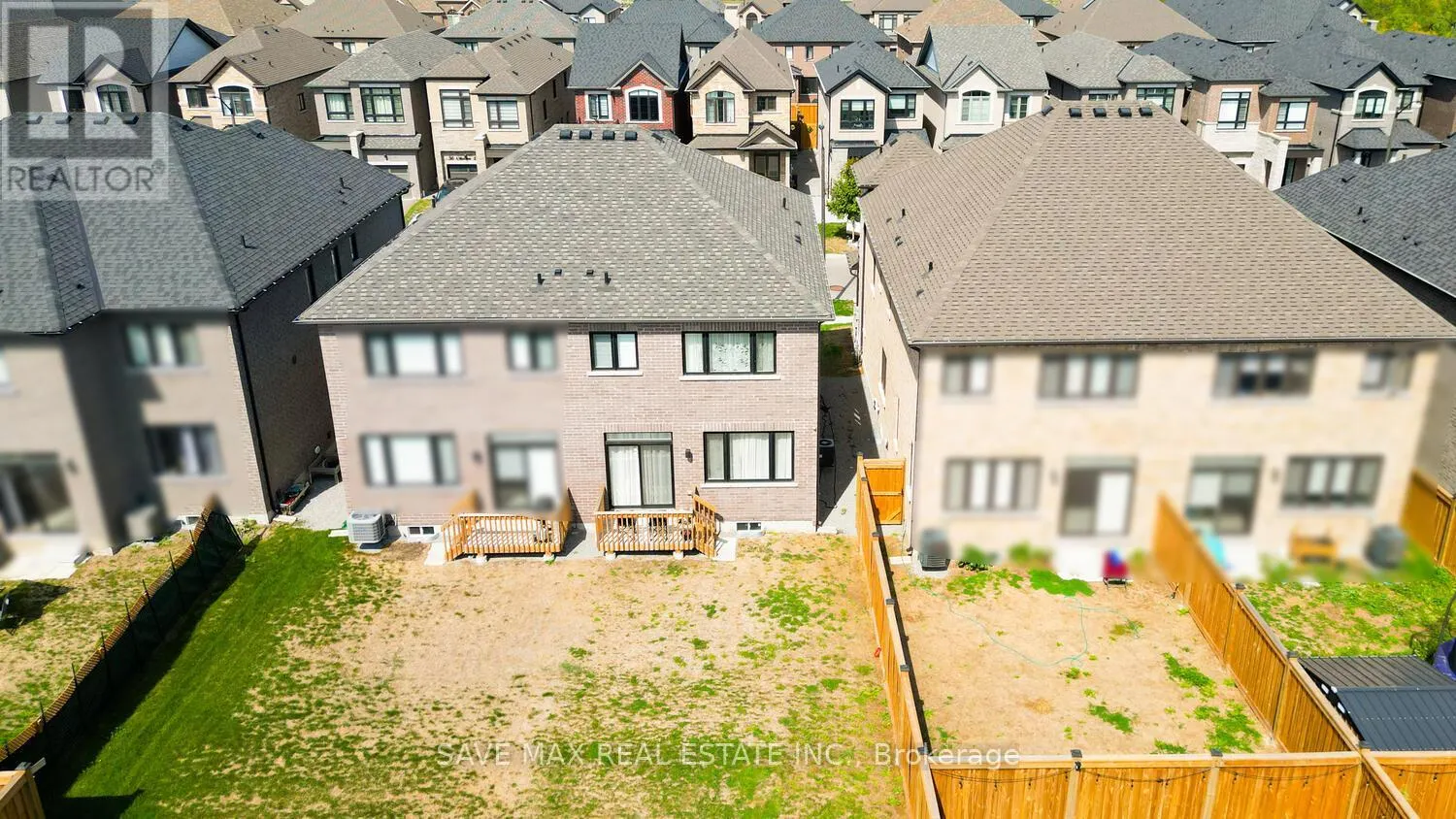 41 CLOSSON DRIVE