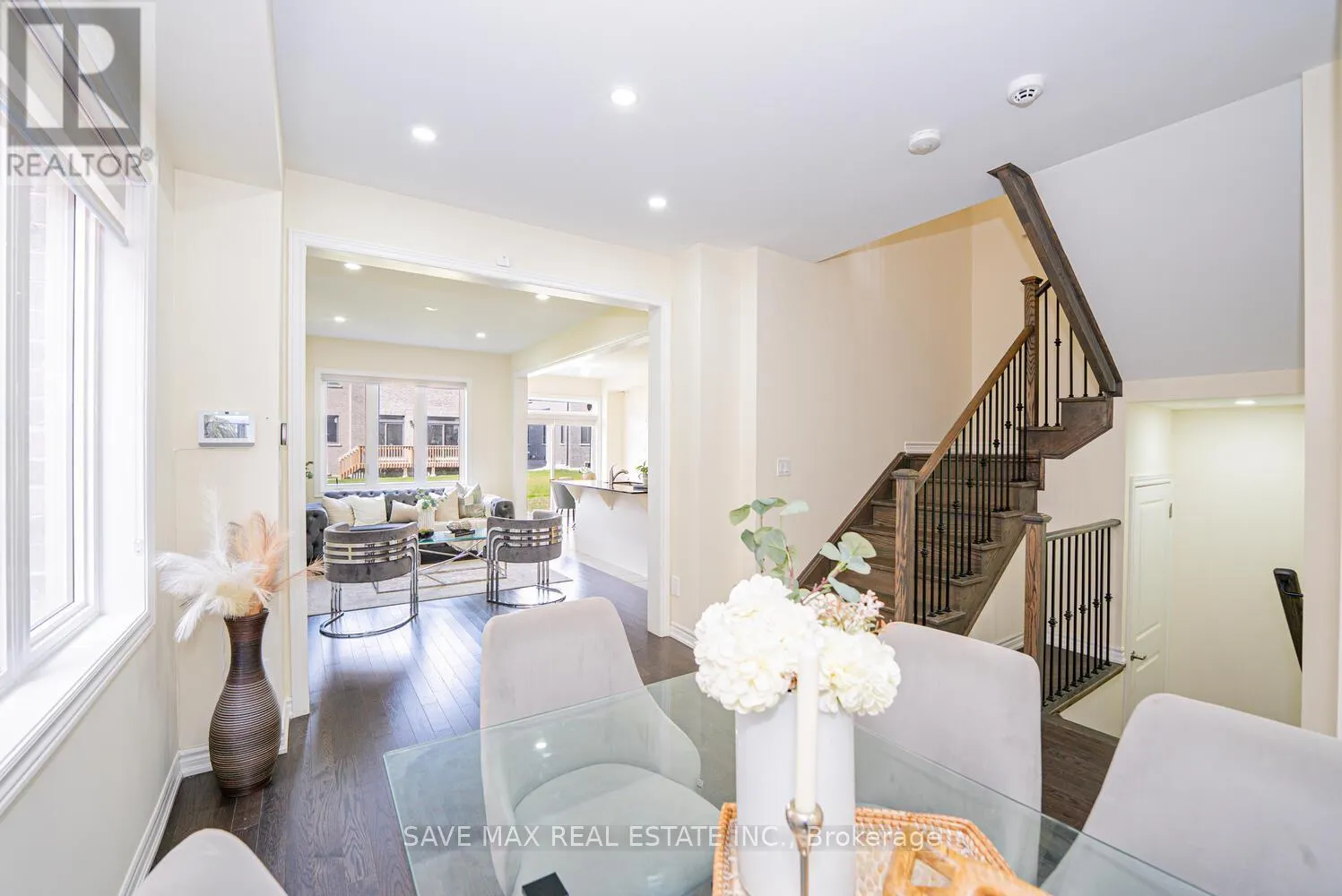 20 BERTRAM GATE