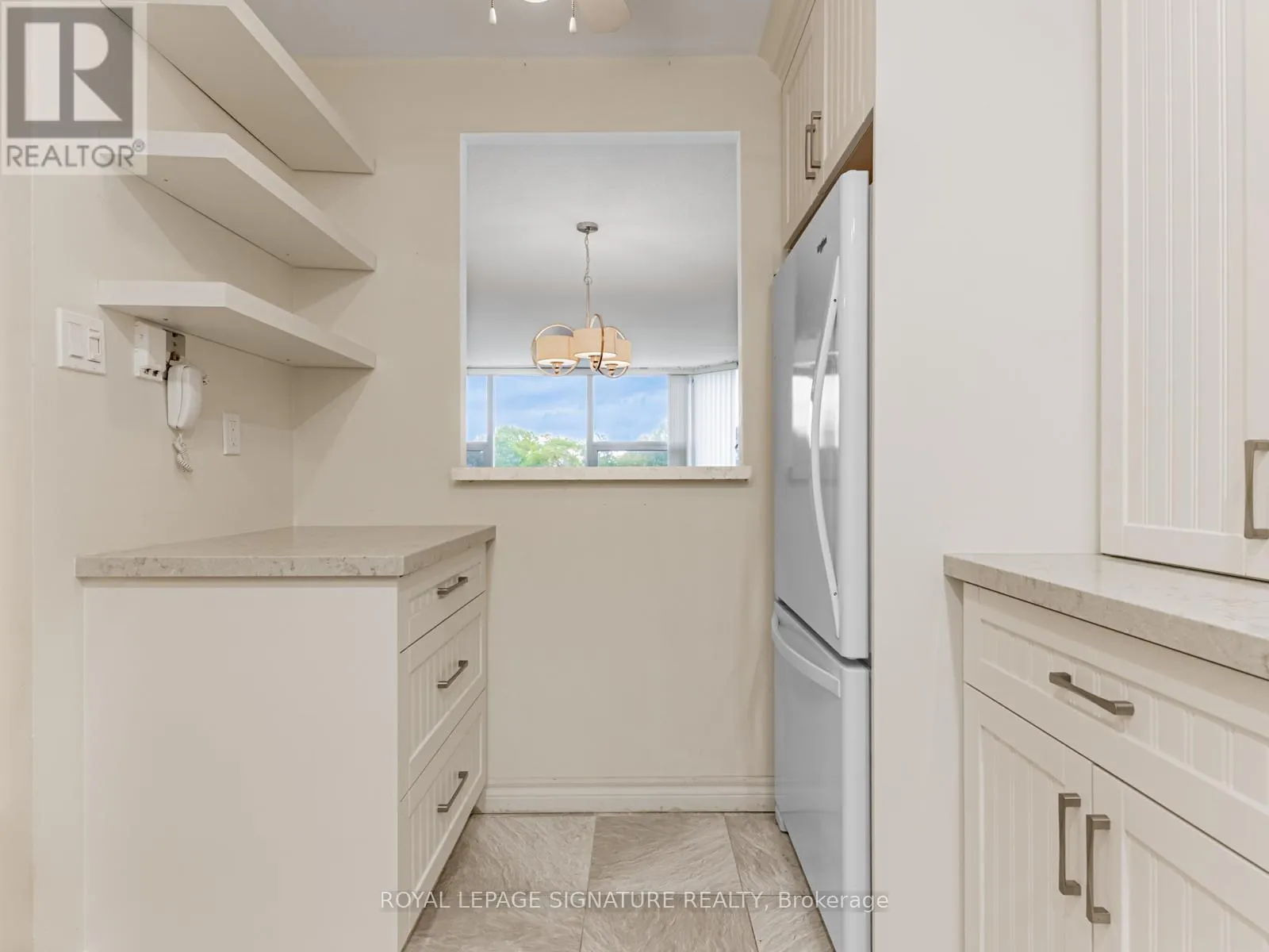 413 - 121 LING ROAD