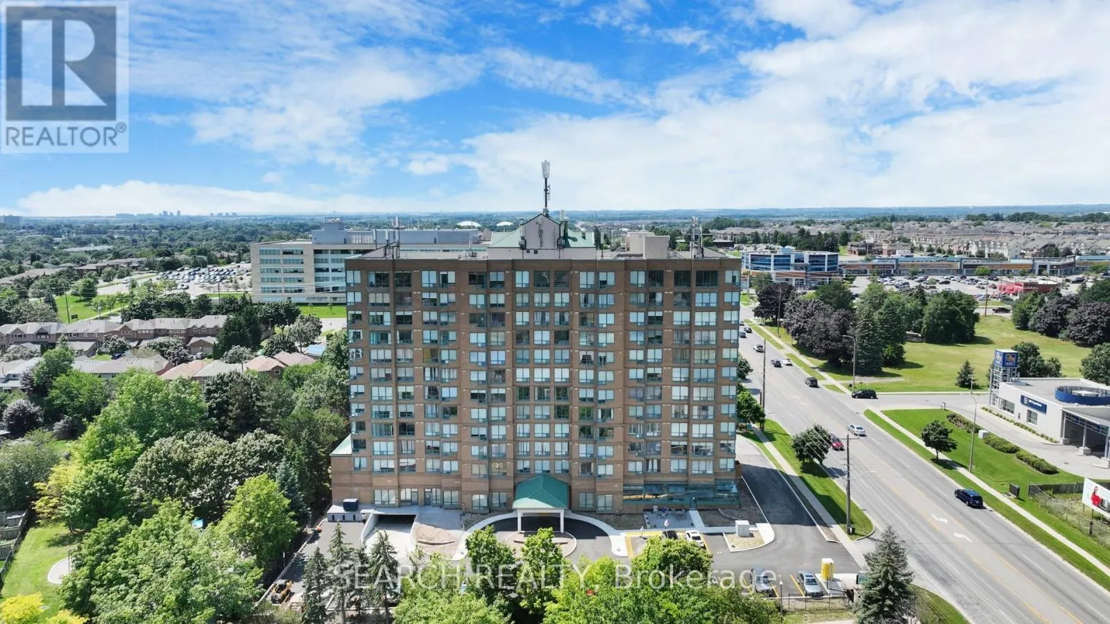 505 - 711 ROSSLAND ROAD E