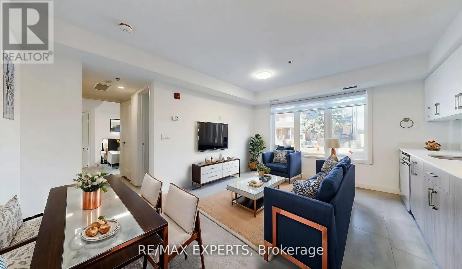 101 - 45 CONNAUGHT AVENUE
