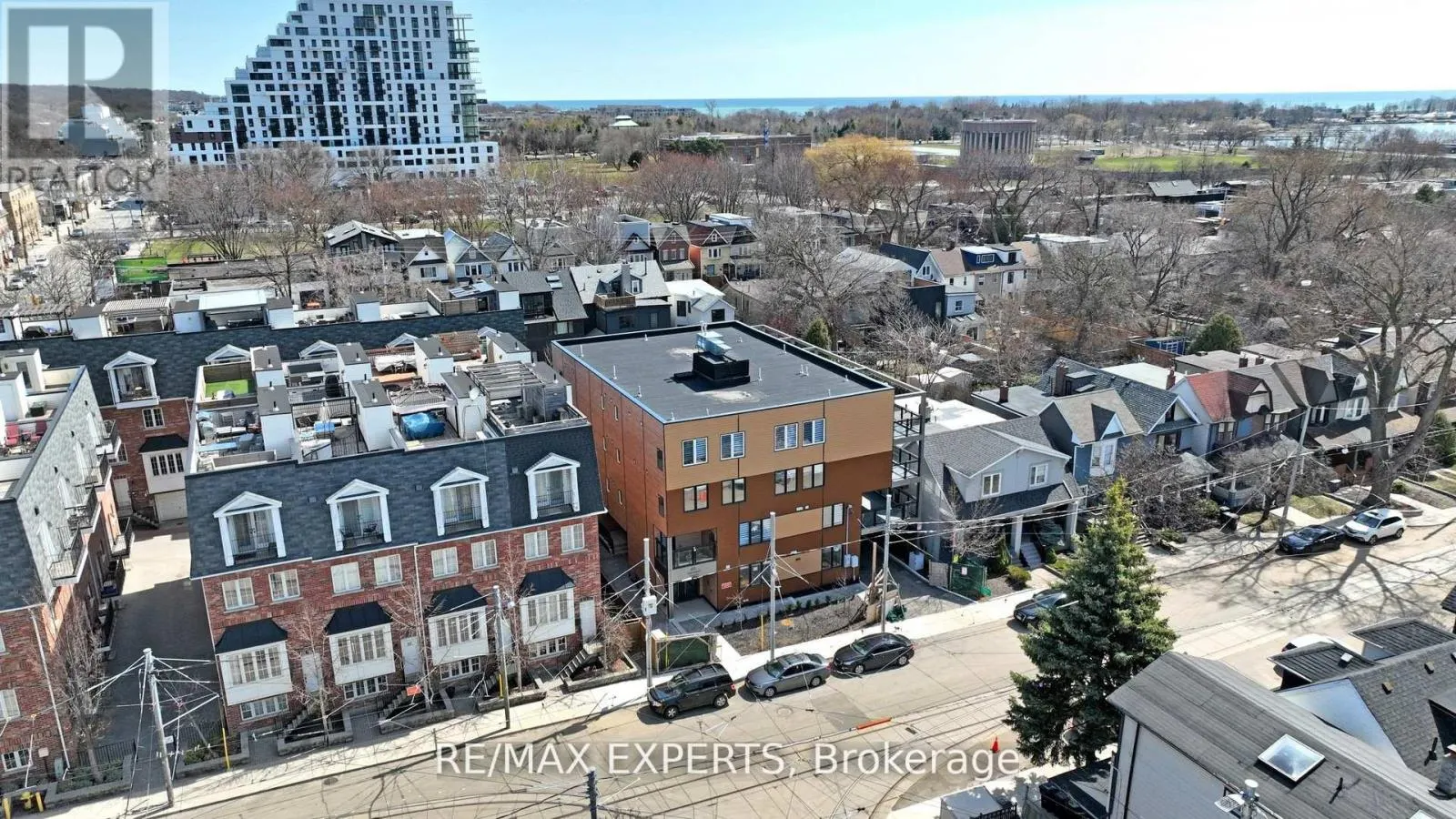 101 - 45 CONNAUGHT AVENUE