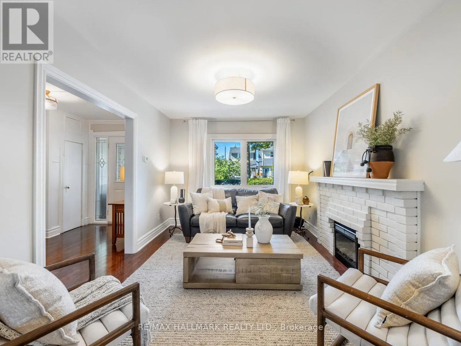 215 GOLFVIEW AVENUE