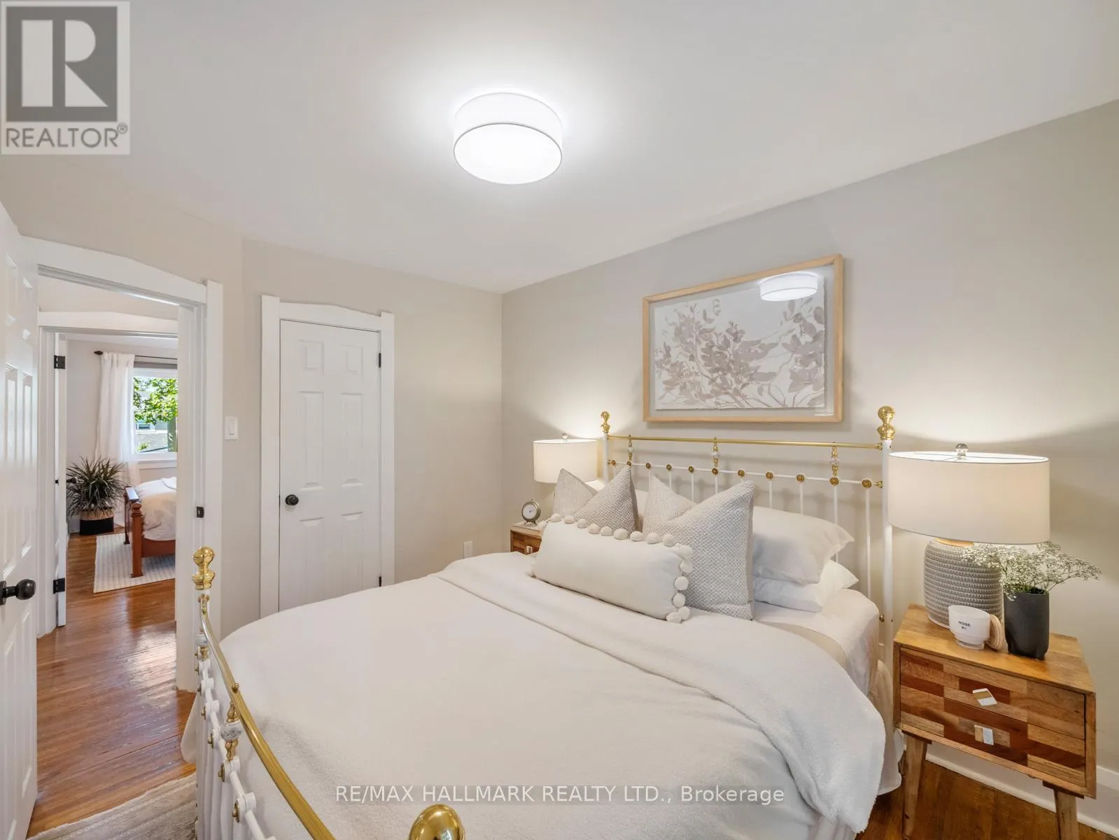 215 GOLFVIEW AVENUE