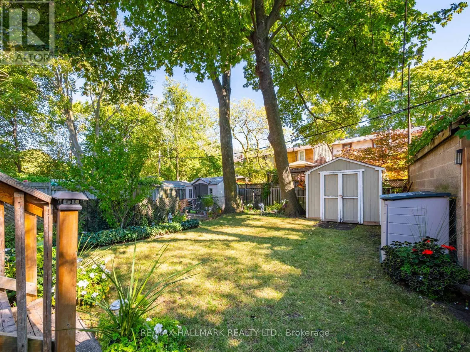 215 GOLFVIEW AVENUE