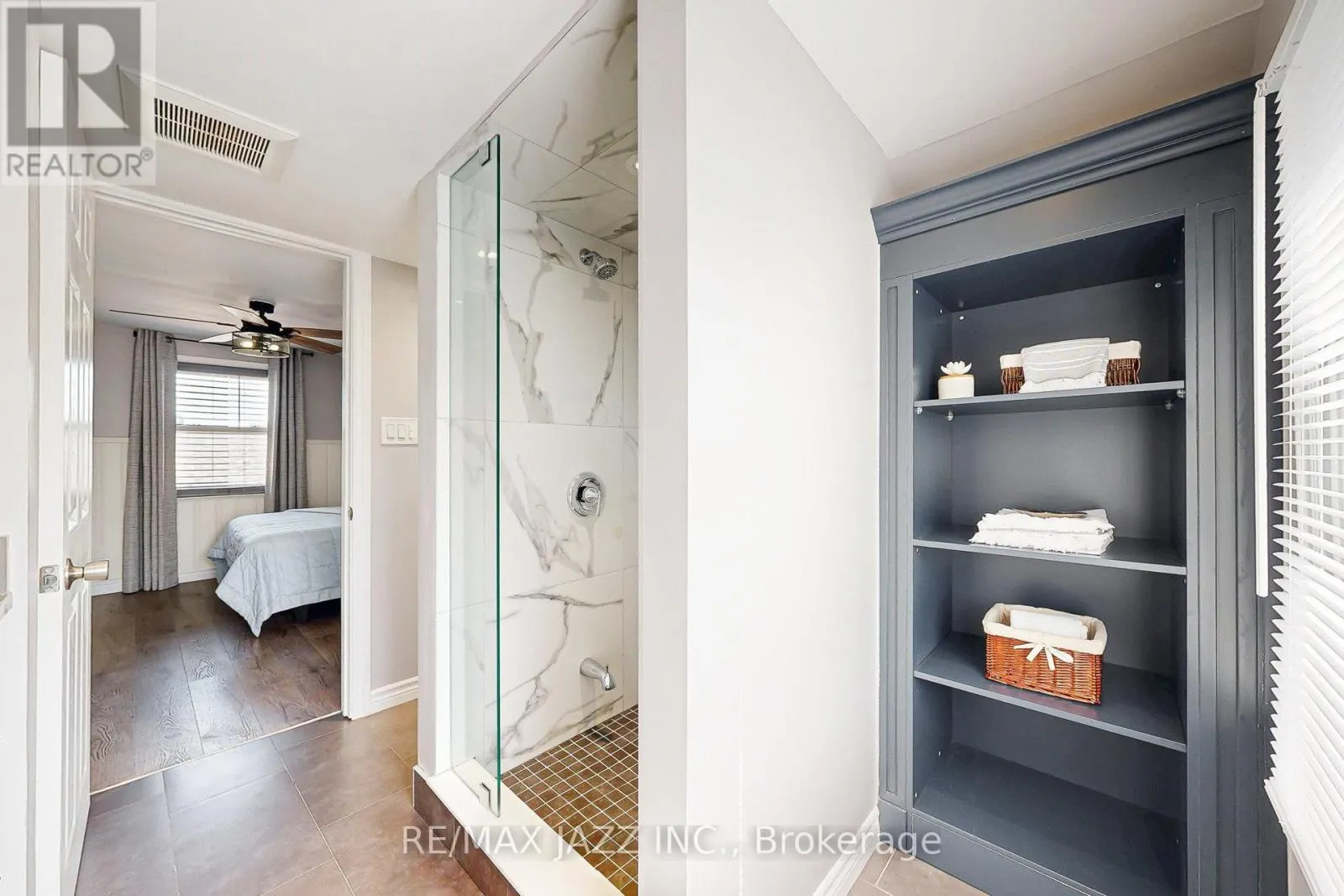 361 OSHAWA BOULEVARD N