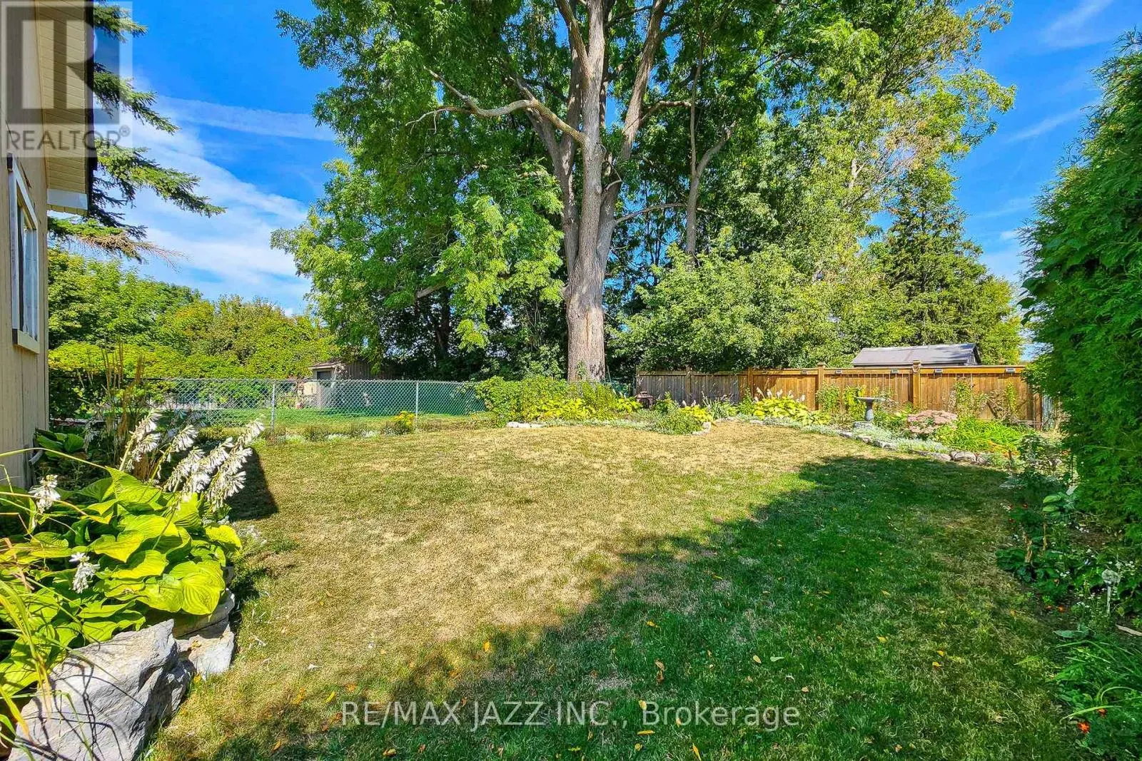 361 OSHAWA BOULEVARD N