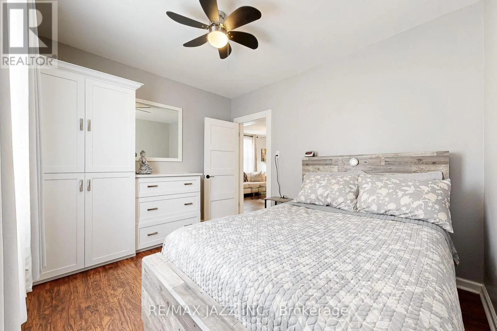 361 OSHAWA BOULEVARD N
