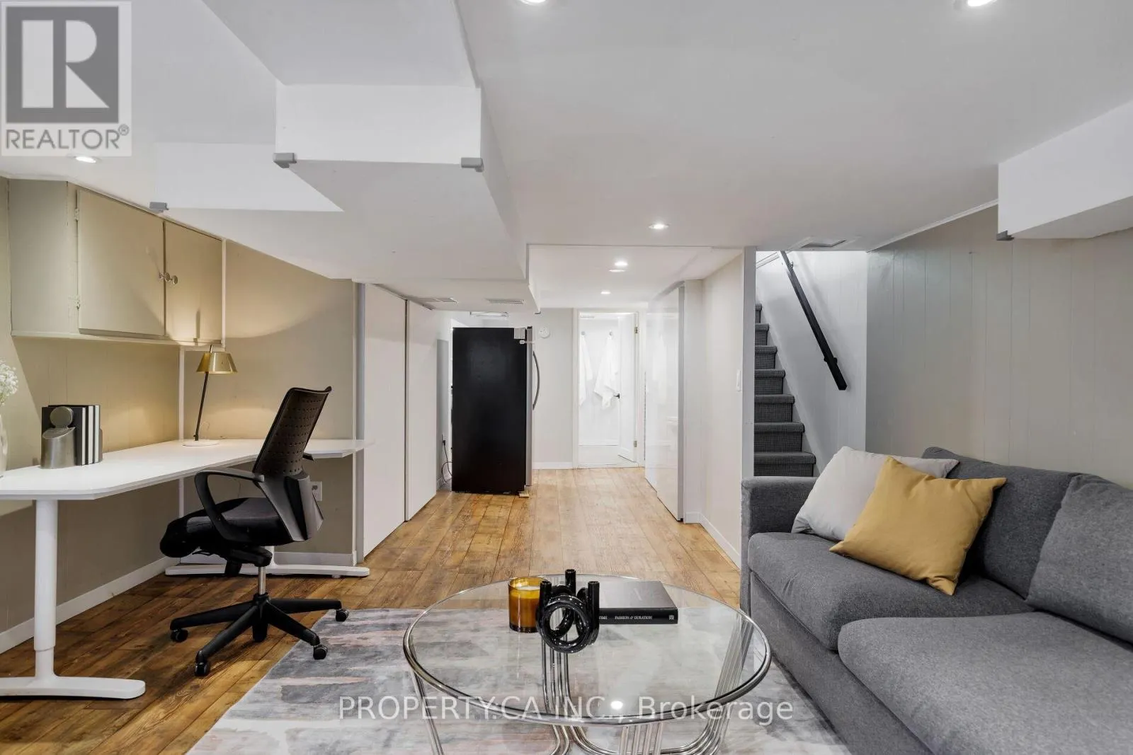 20 PARKFIELD AVENUE
