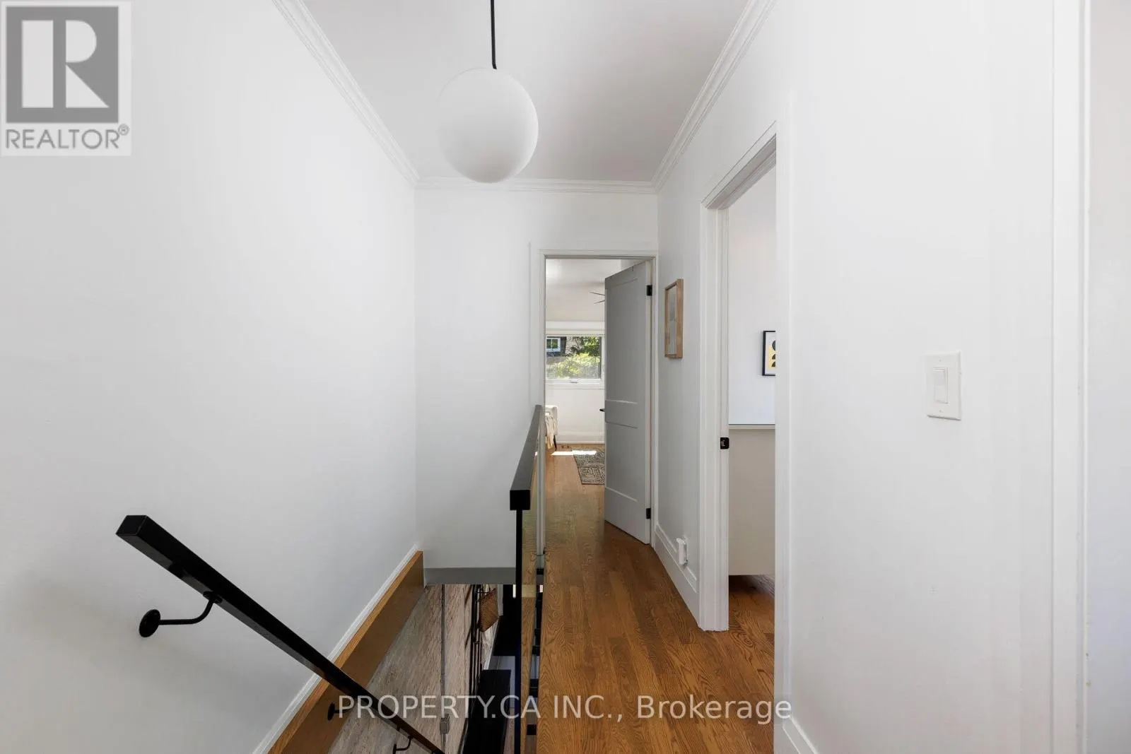 20 PARKFIELD AVENUE