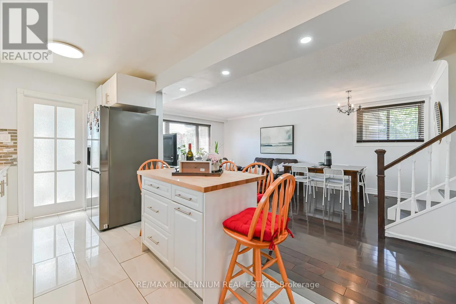 242 CORONATION DRIVE