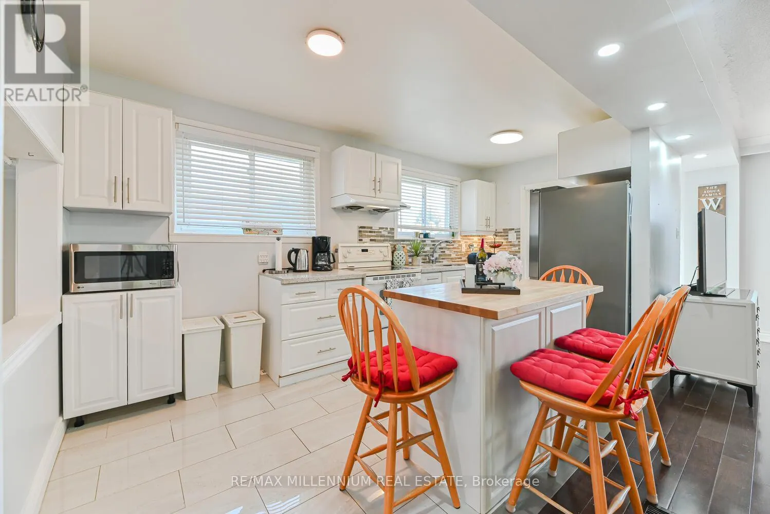 242 CORONATION DRIVE
