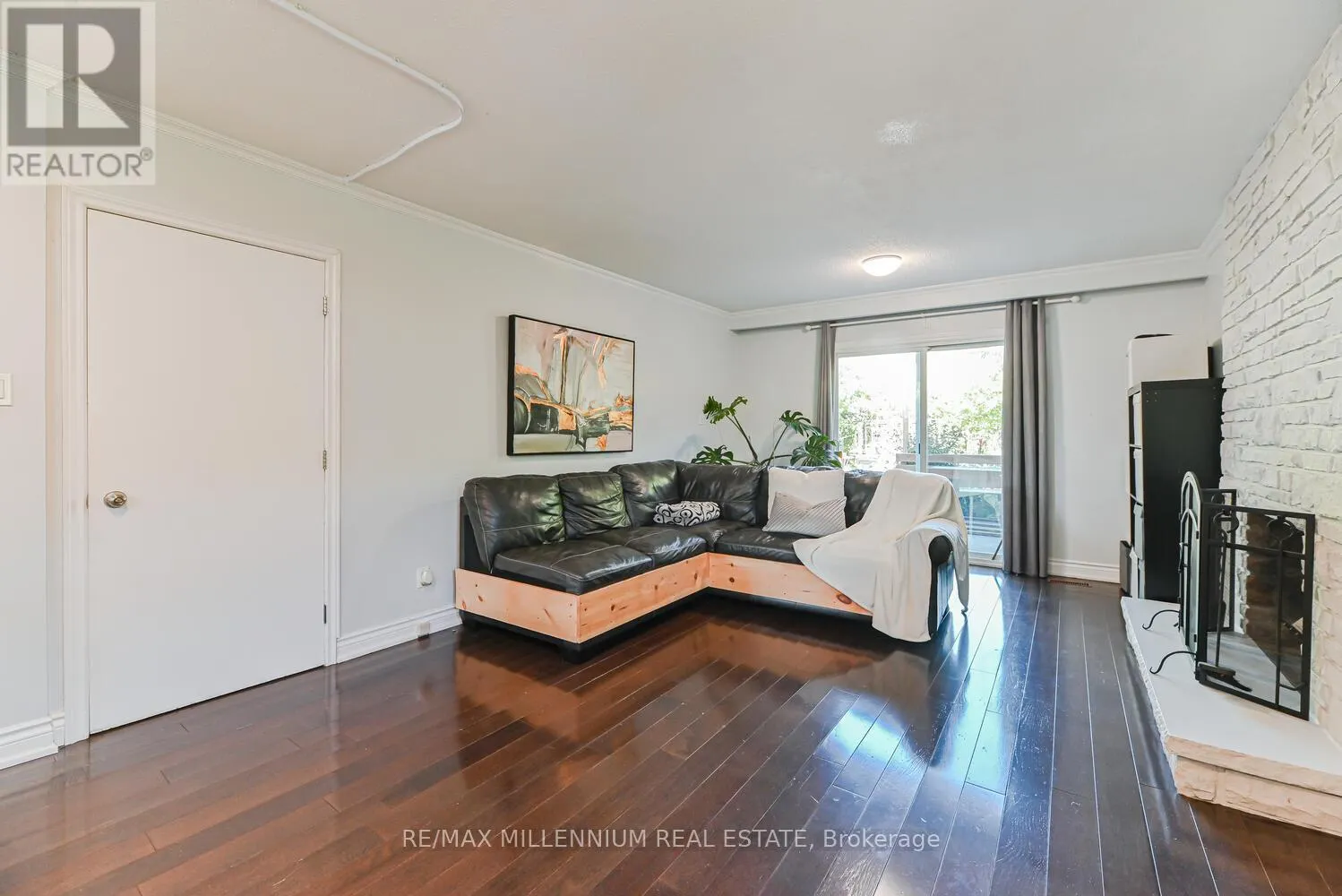 242 CORONATION DRIVE