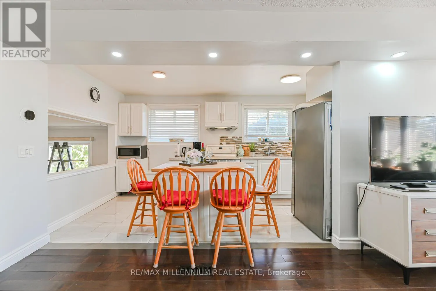 242 CORONATION DRIVE