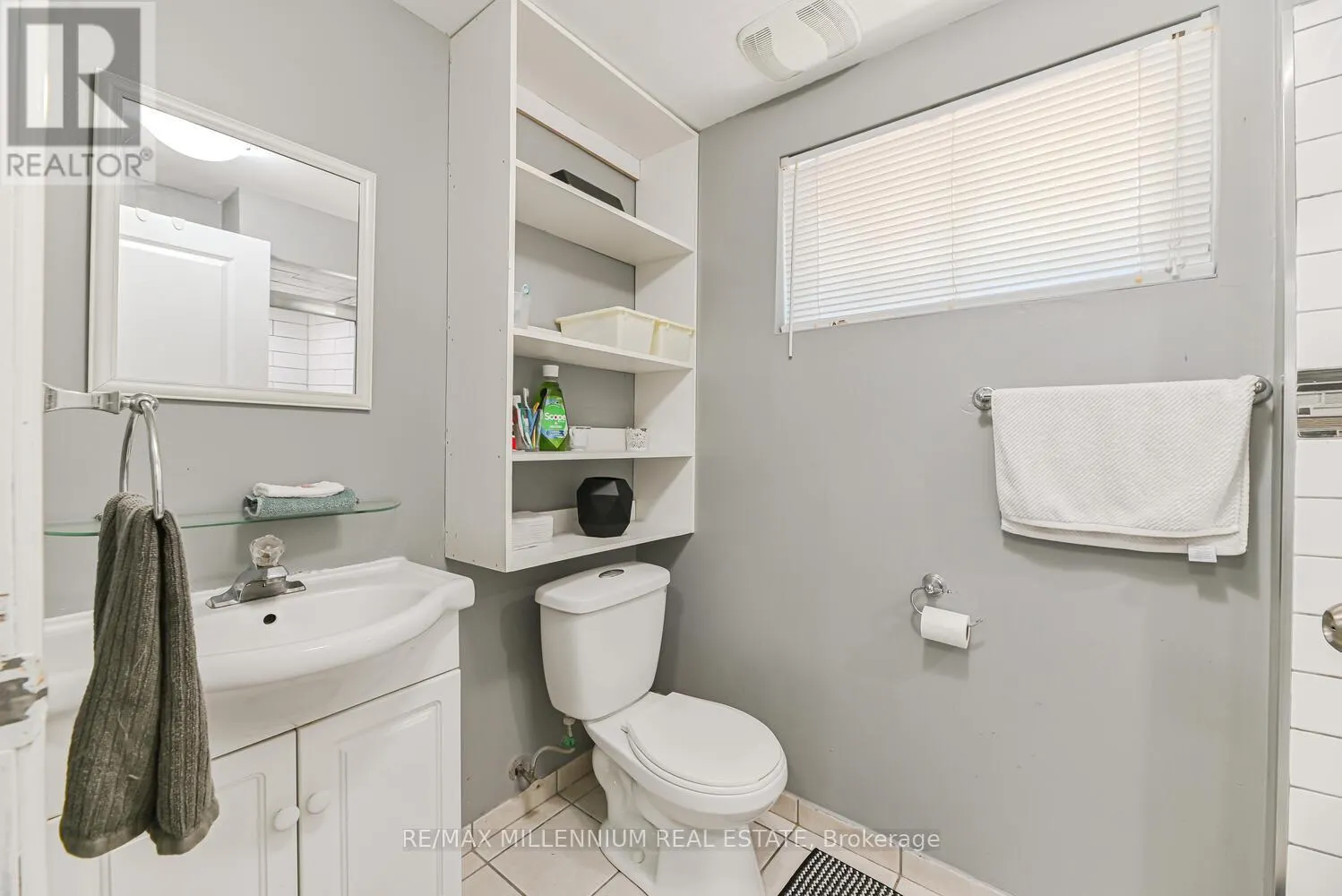 242 CORONATION DRIVE