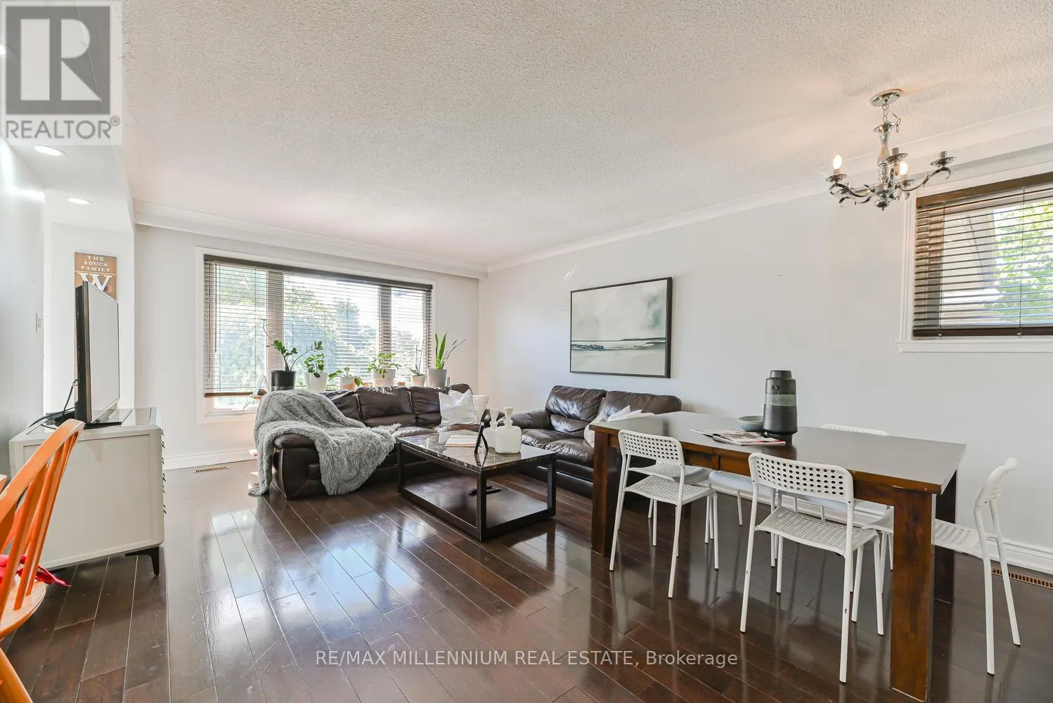 242 CORONATION DRIVE