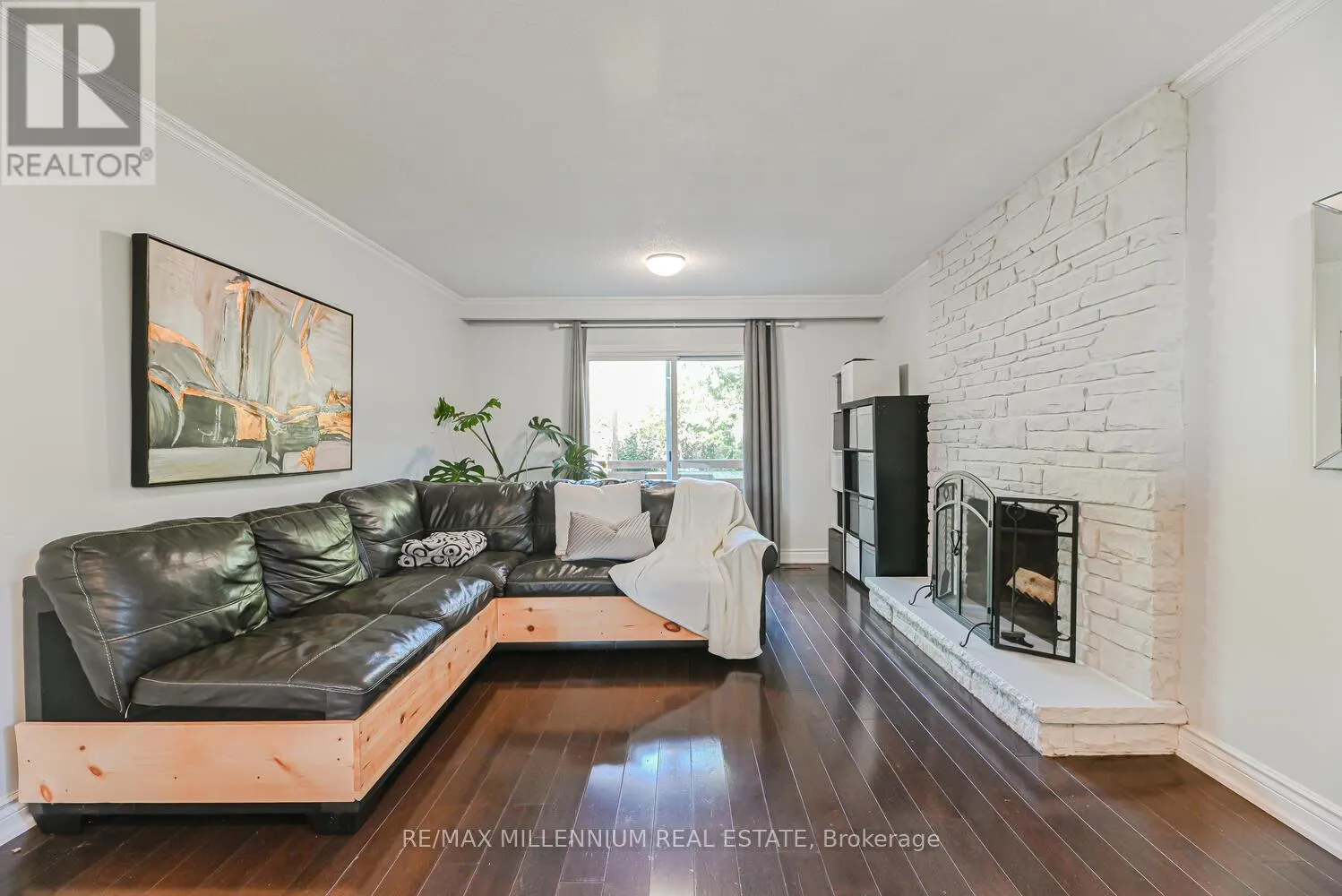 242 CORONATION DRIVE