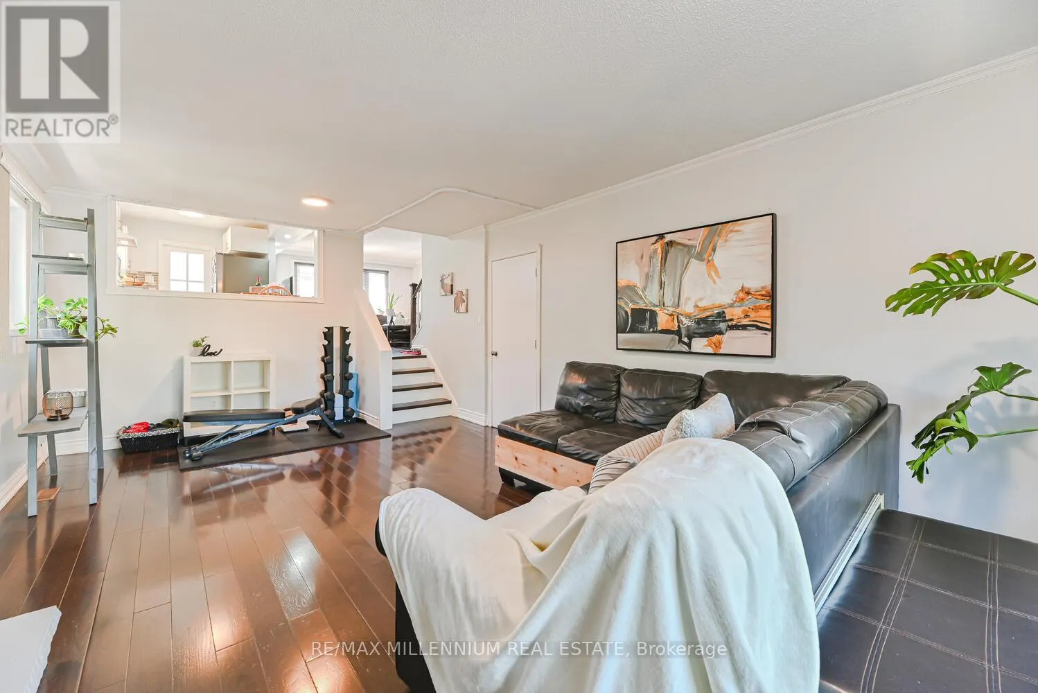 242 CORONATION DRIVE
