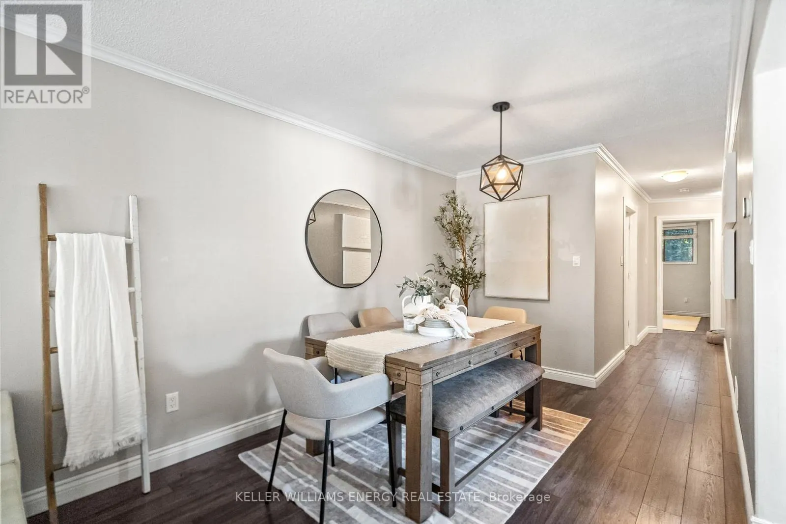 6 FAIRBAIRN COURT