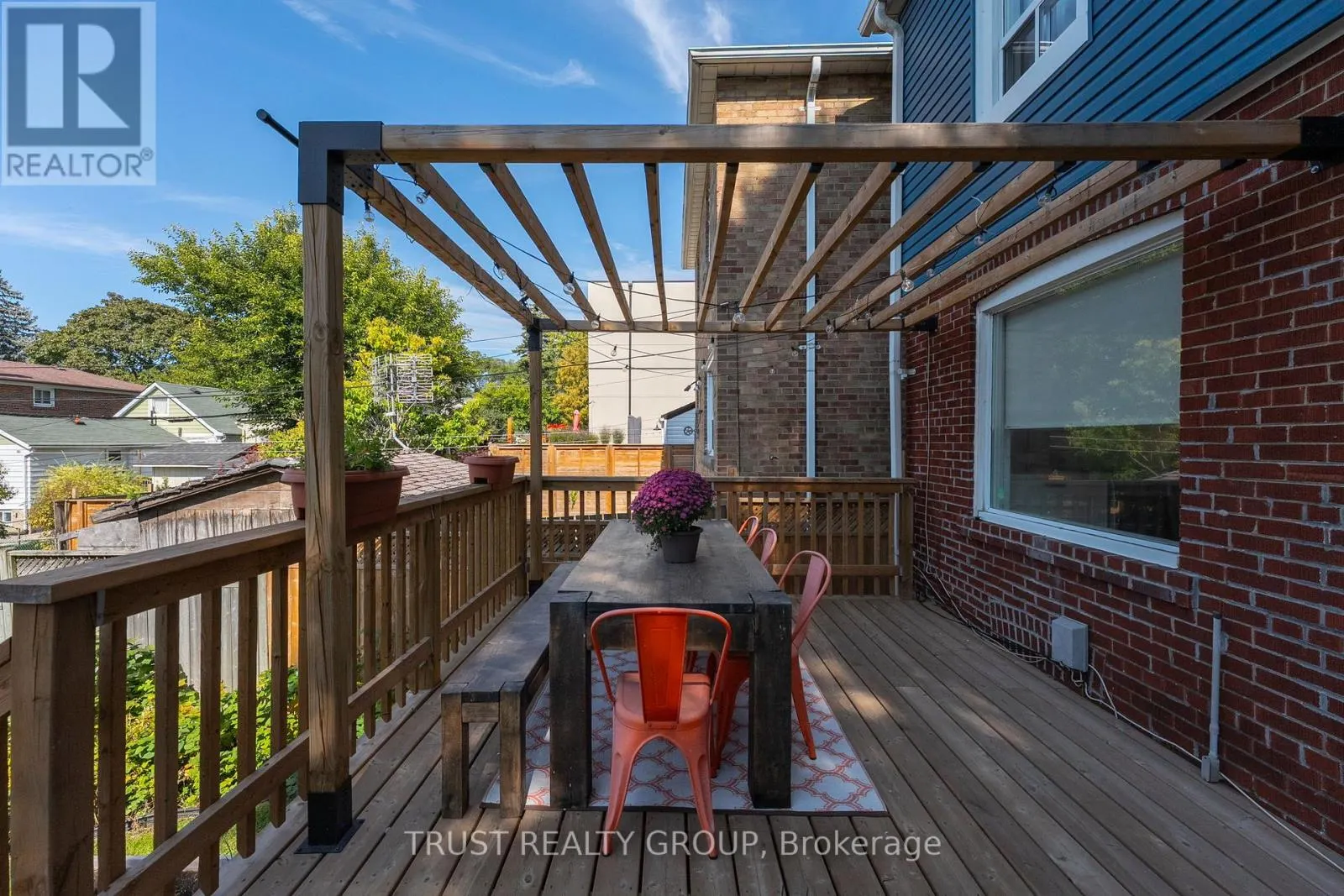 206 WOODMOUNT AVENUE