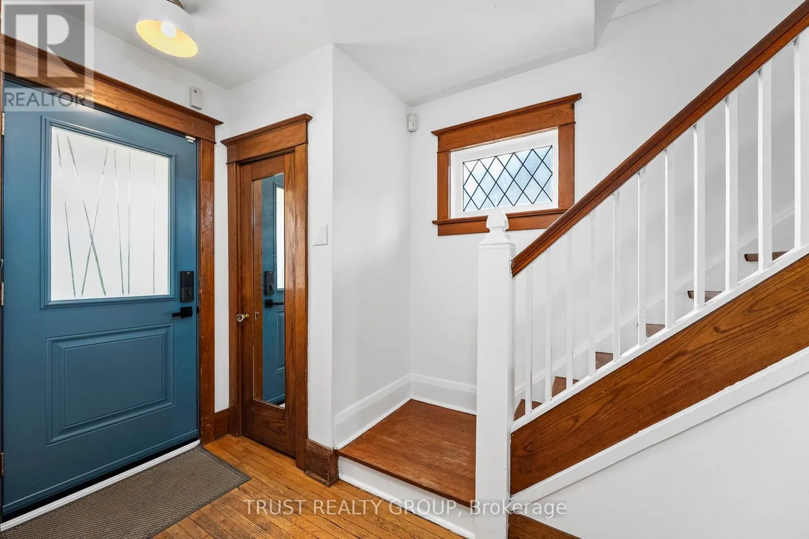 206 WOODMOUNT AVENUE