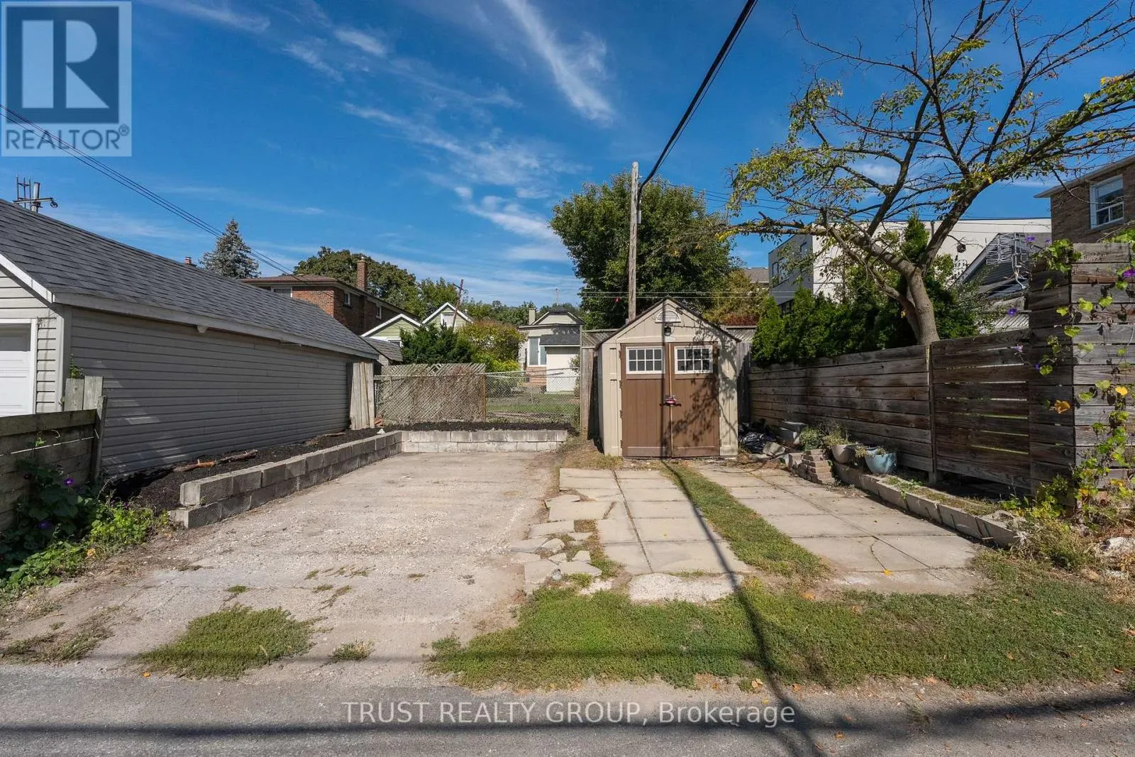206 WOODMOUNT AVENUE