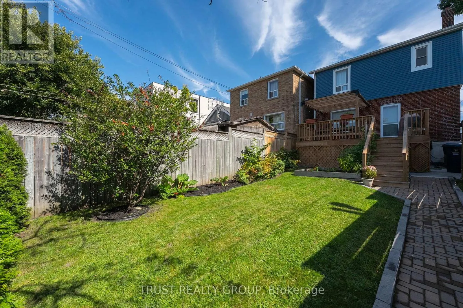 206 WOODMOUNT AVENUE