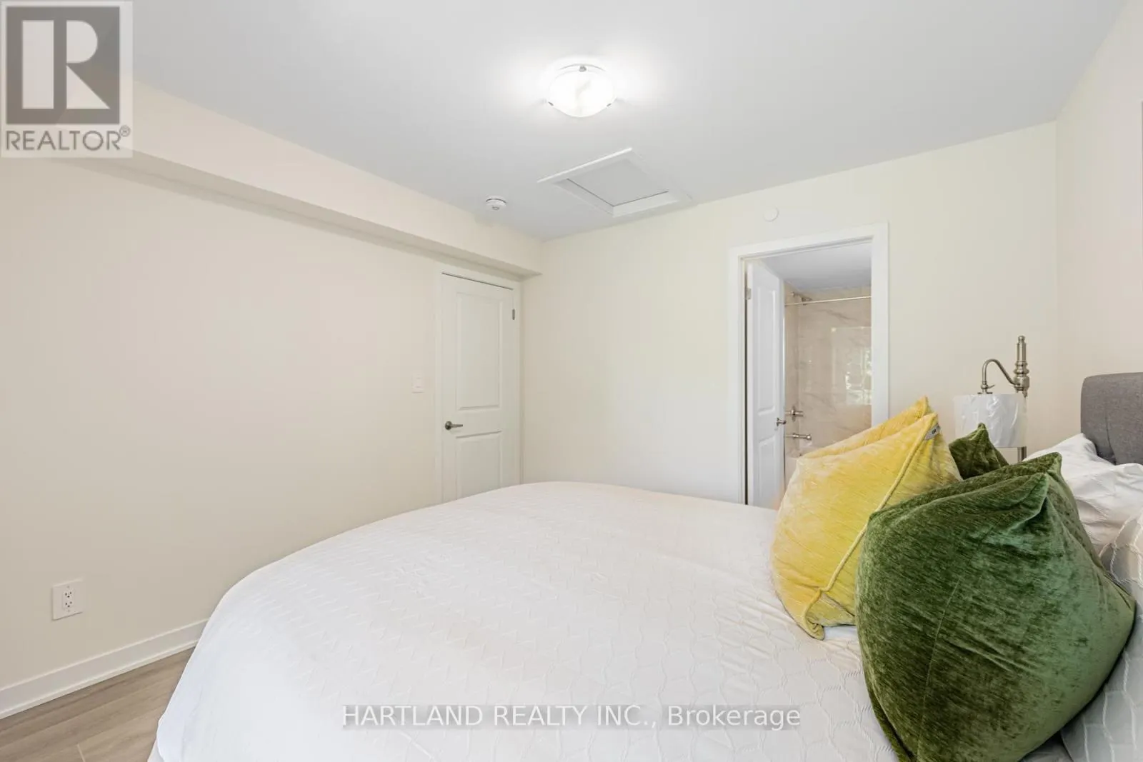 128 - 755 OMEGA DRIVE
