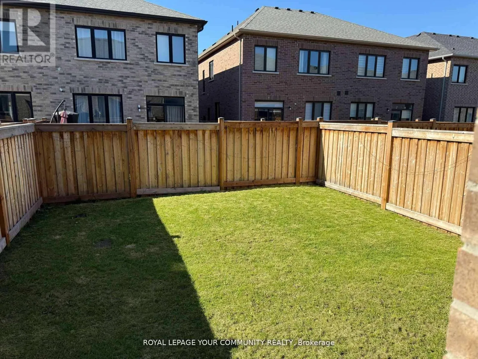 138 CHRISTINE ELLIOTT AVENUE