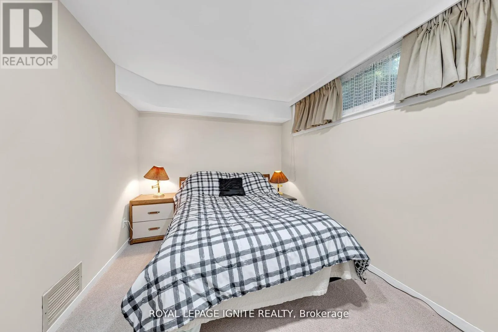 24 BERAN DRIVE