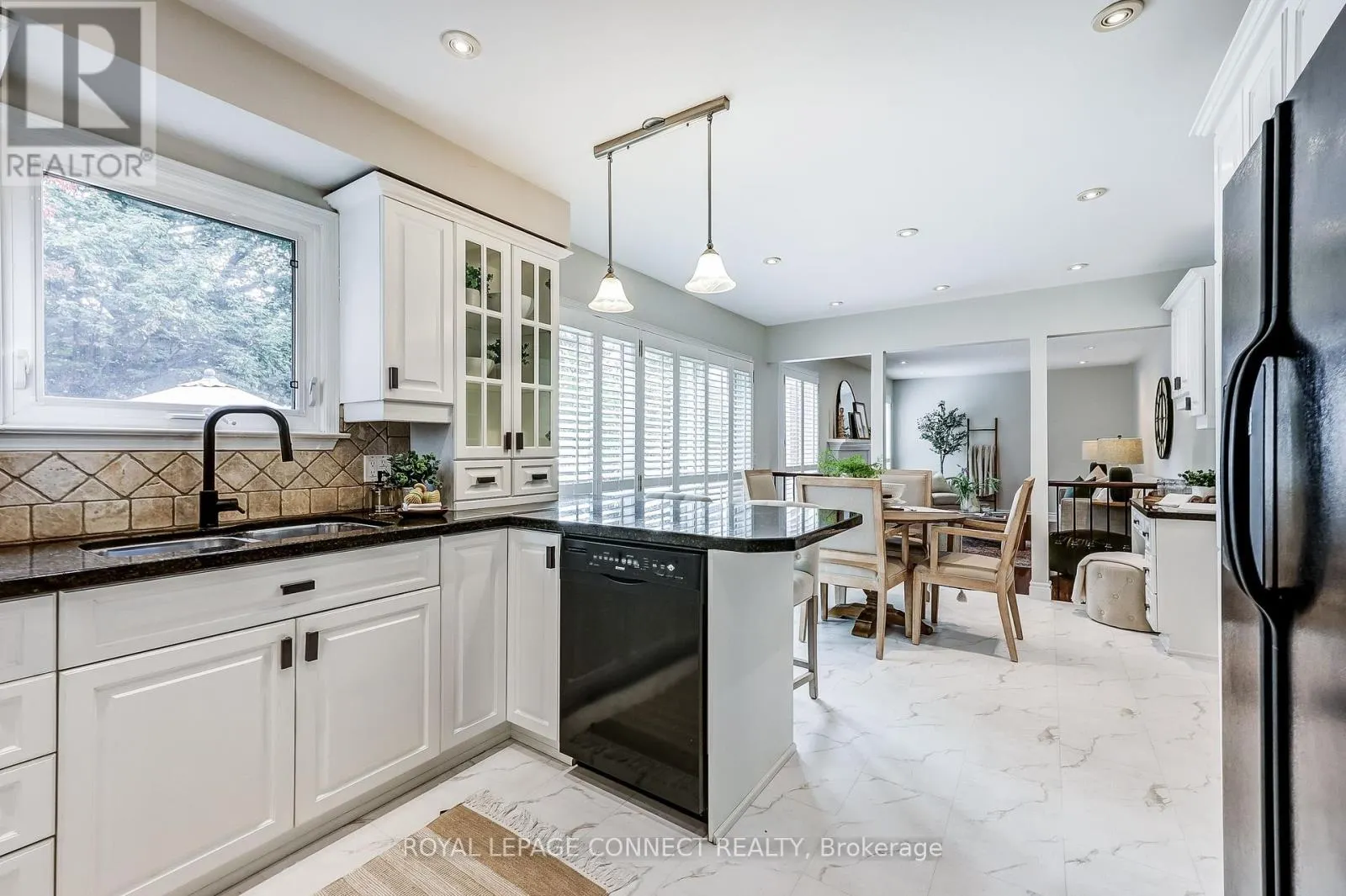 545 CHARNWOOD COURT