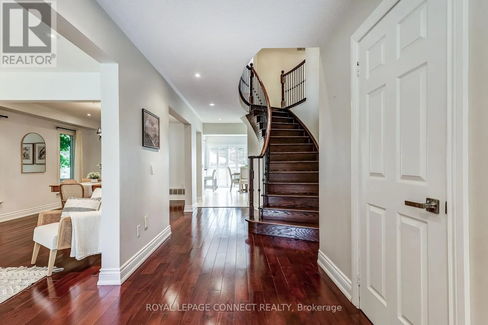 545 CHARNWOOD COURT
