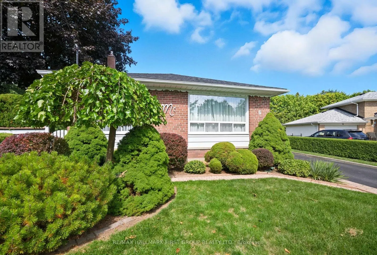 6 WINDOVER DRIVE