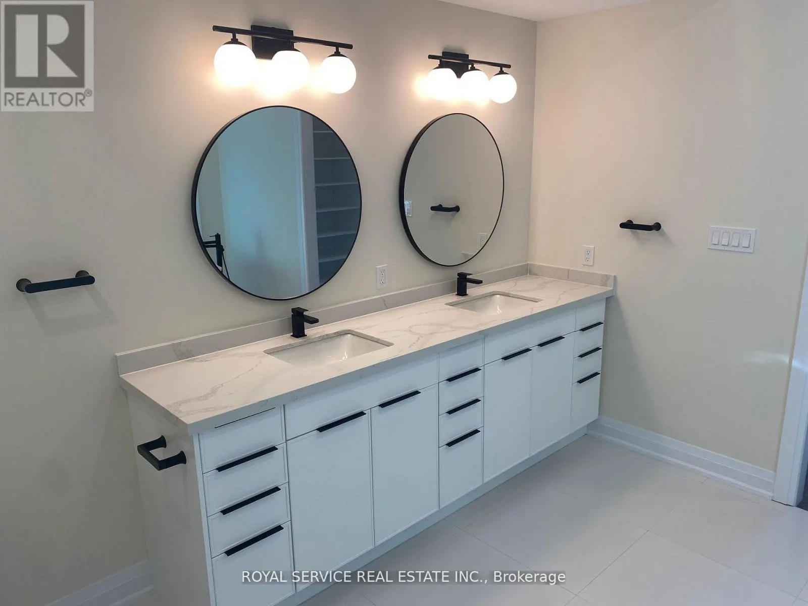 UPPER - 61 WAYWELL STREET, #Upper