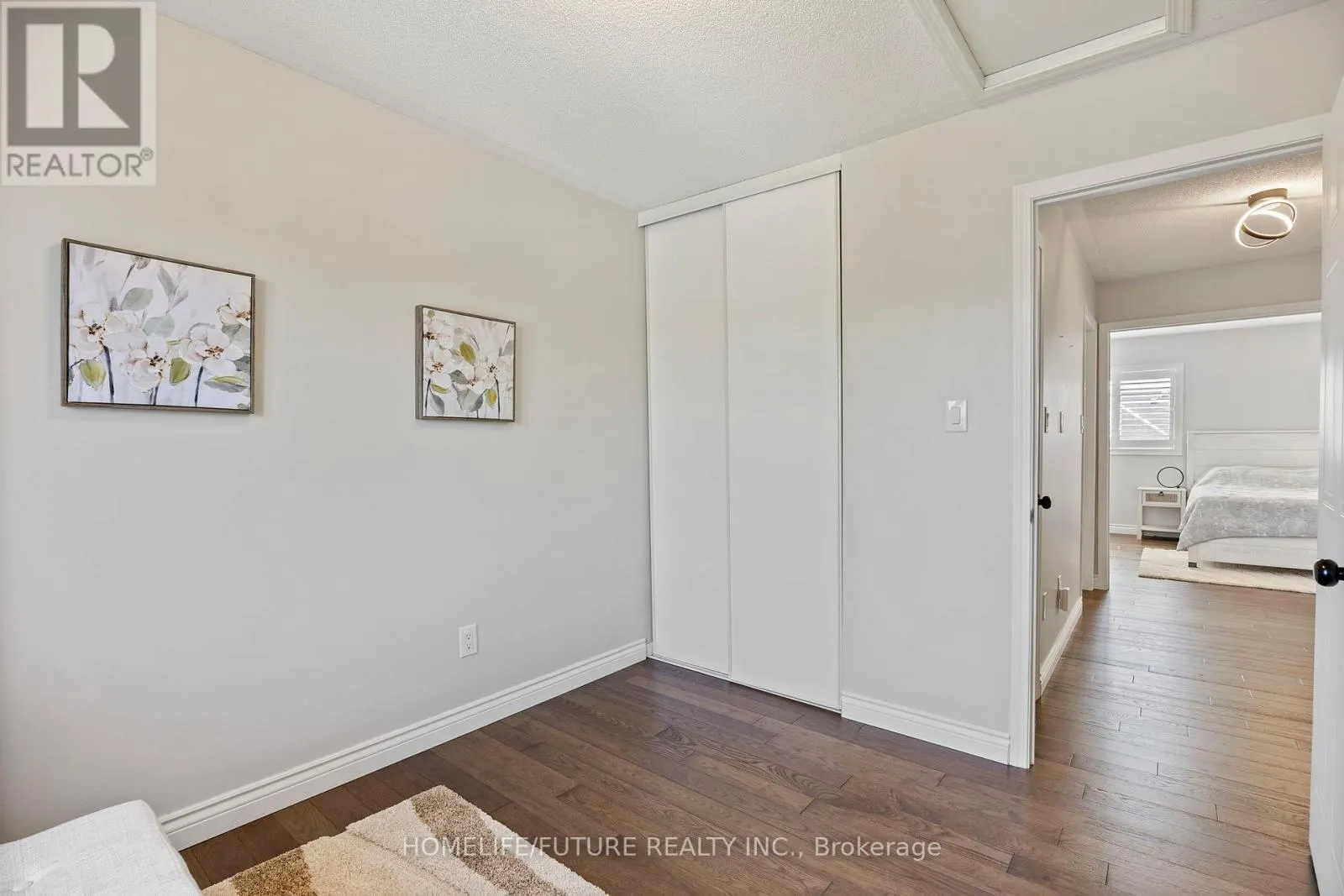 1392 GLASPELL CRESCENT