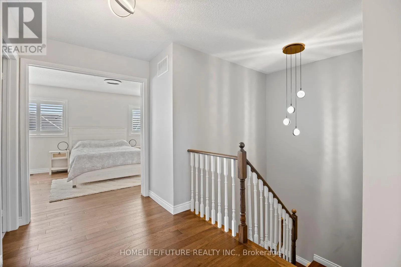 1392 GLASPELL CRESCENT
