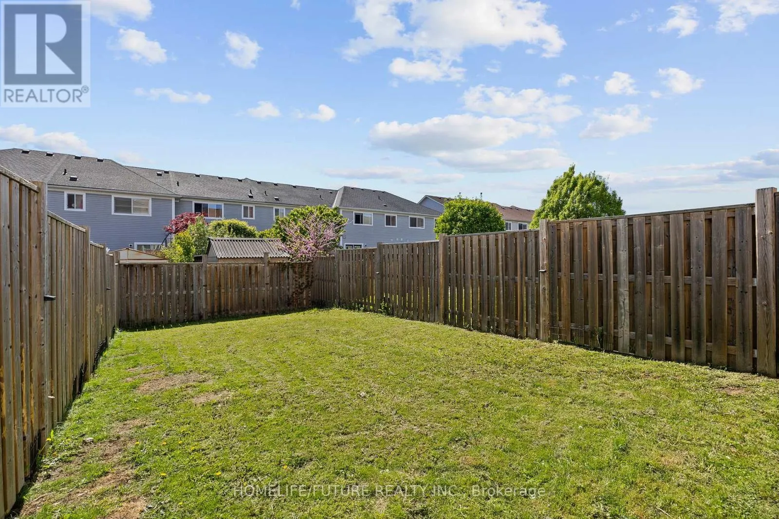 1392 GLASPELL CRESCENT