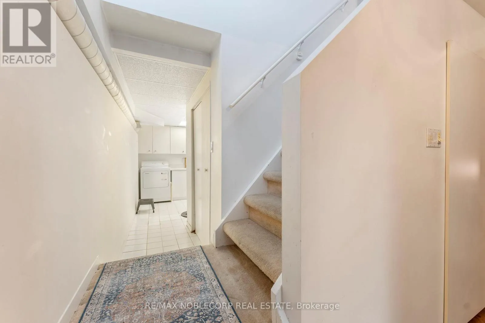 3435 GREENWOOD ROAD