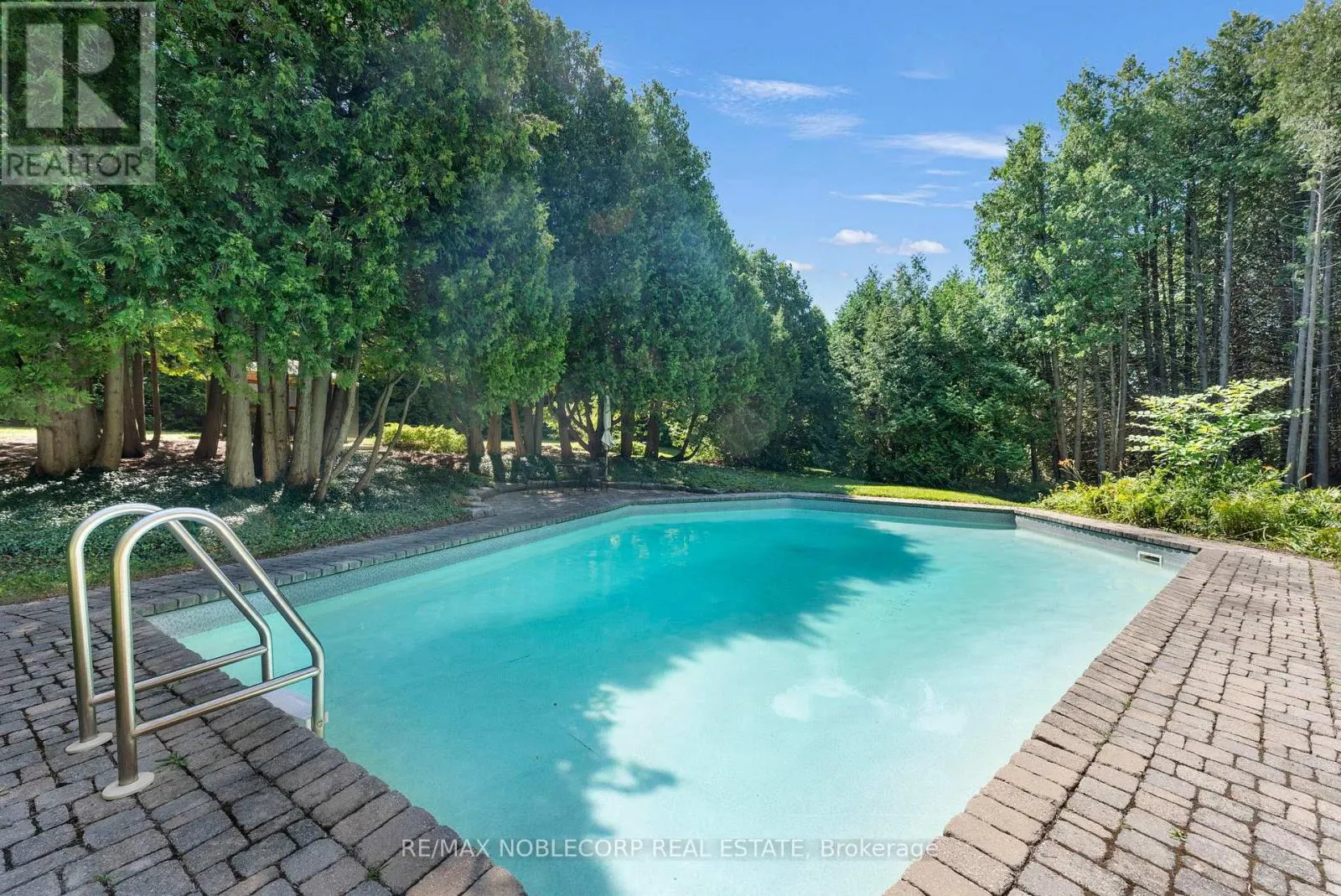 3435 GREENWOOD ROAD