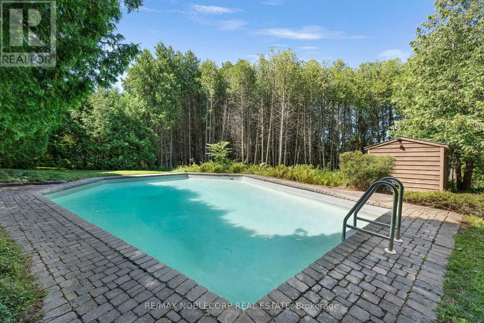 3435 GREENWOOD ROAD