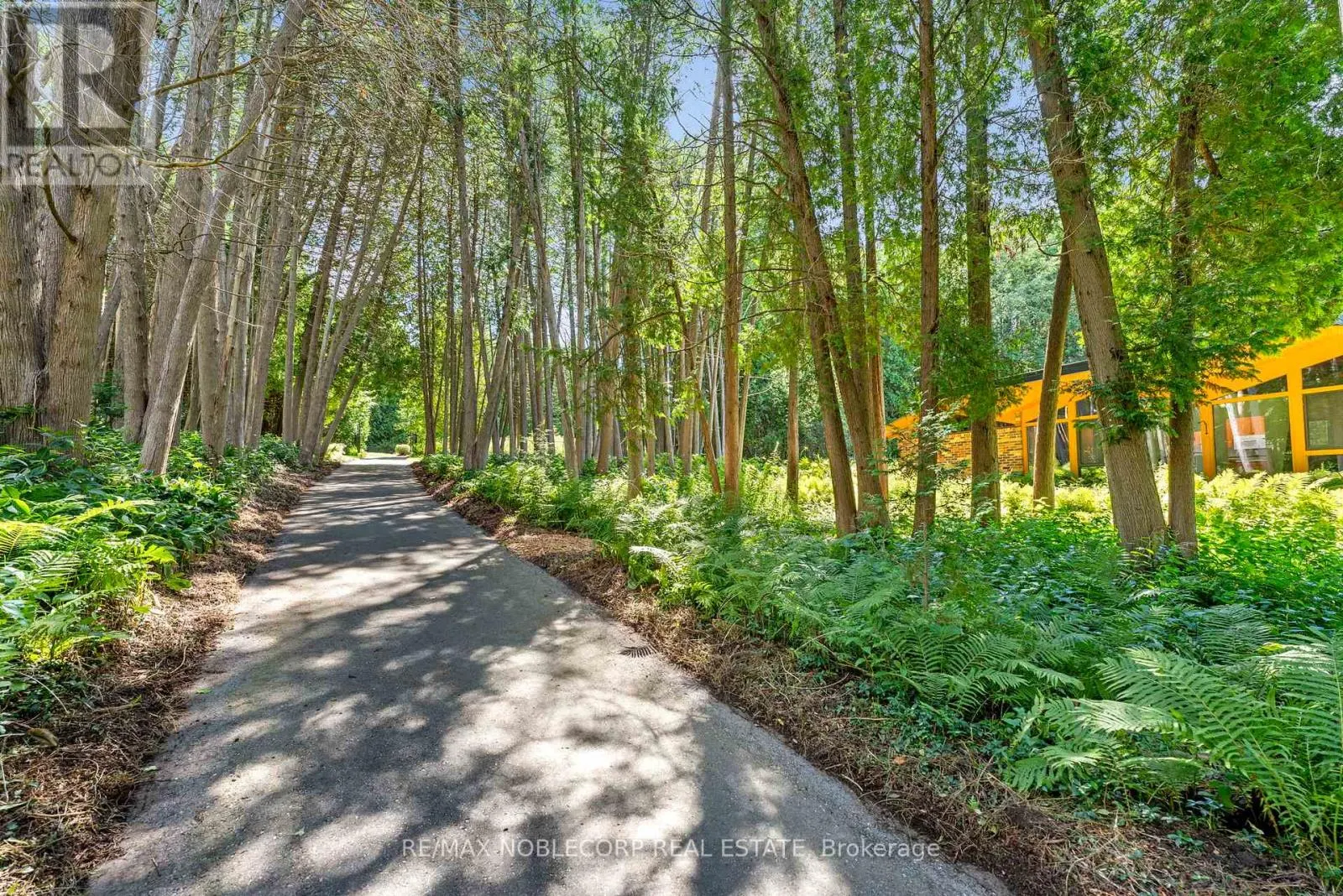 3435 GREENWOOD ROAD