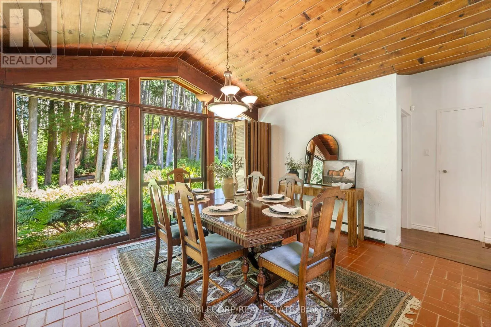 3435 GREENWOOD ROAD