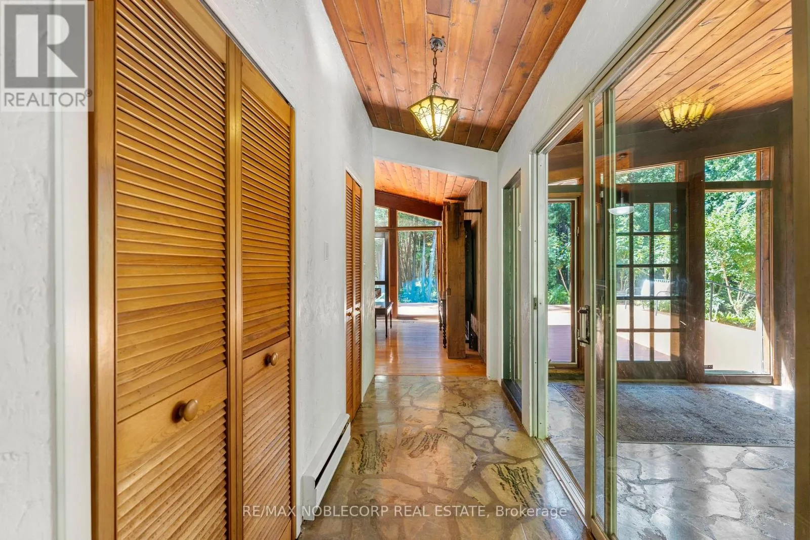 3435 GREENWOOD ROAD