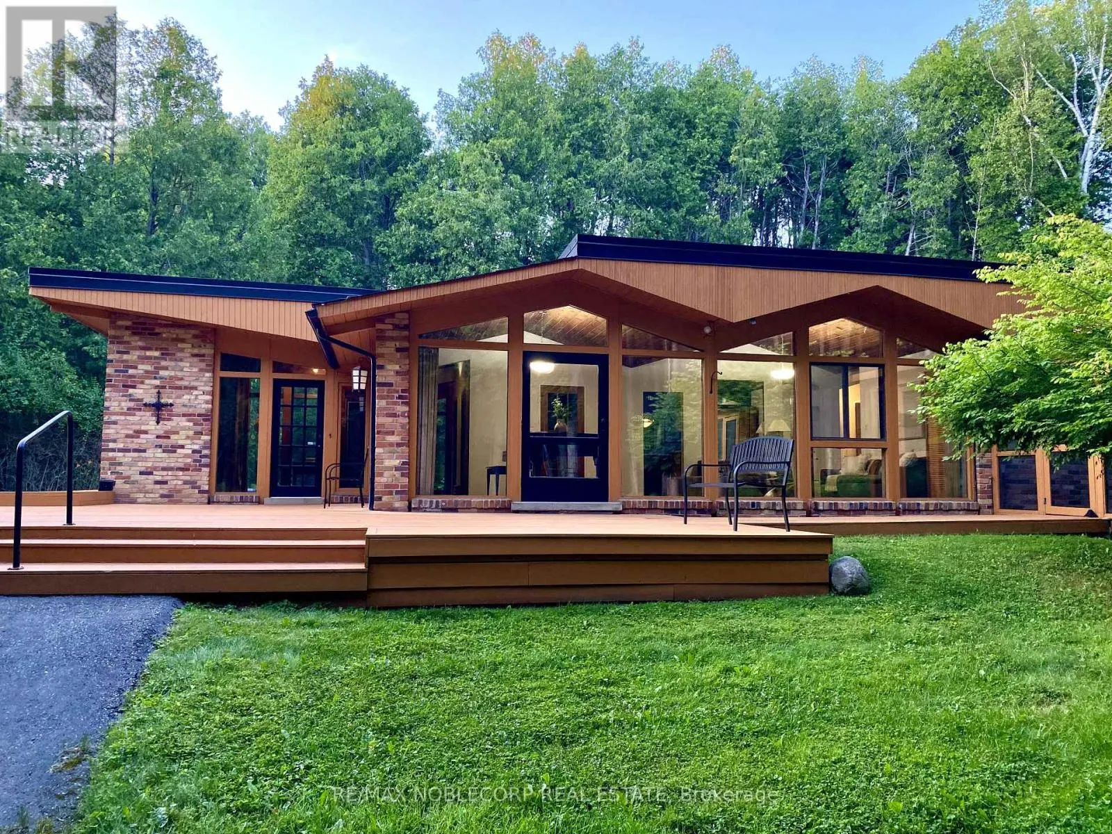3435 GREENWOOD ROAD