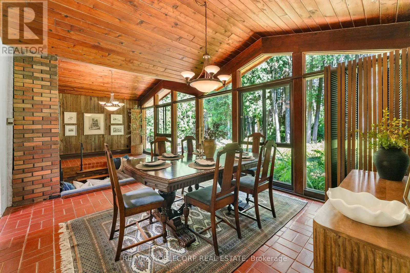3435 GREENWOOD ROAD