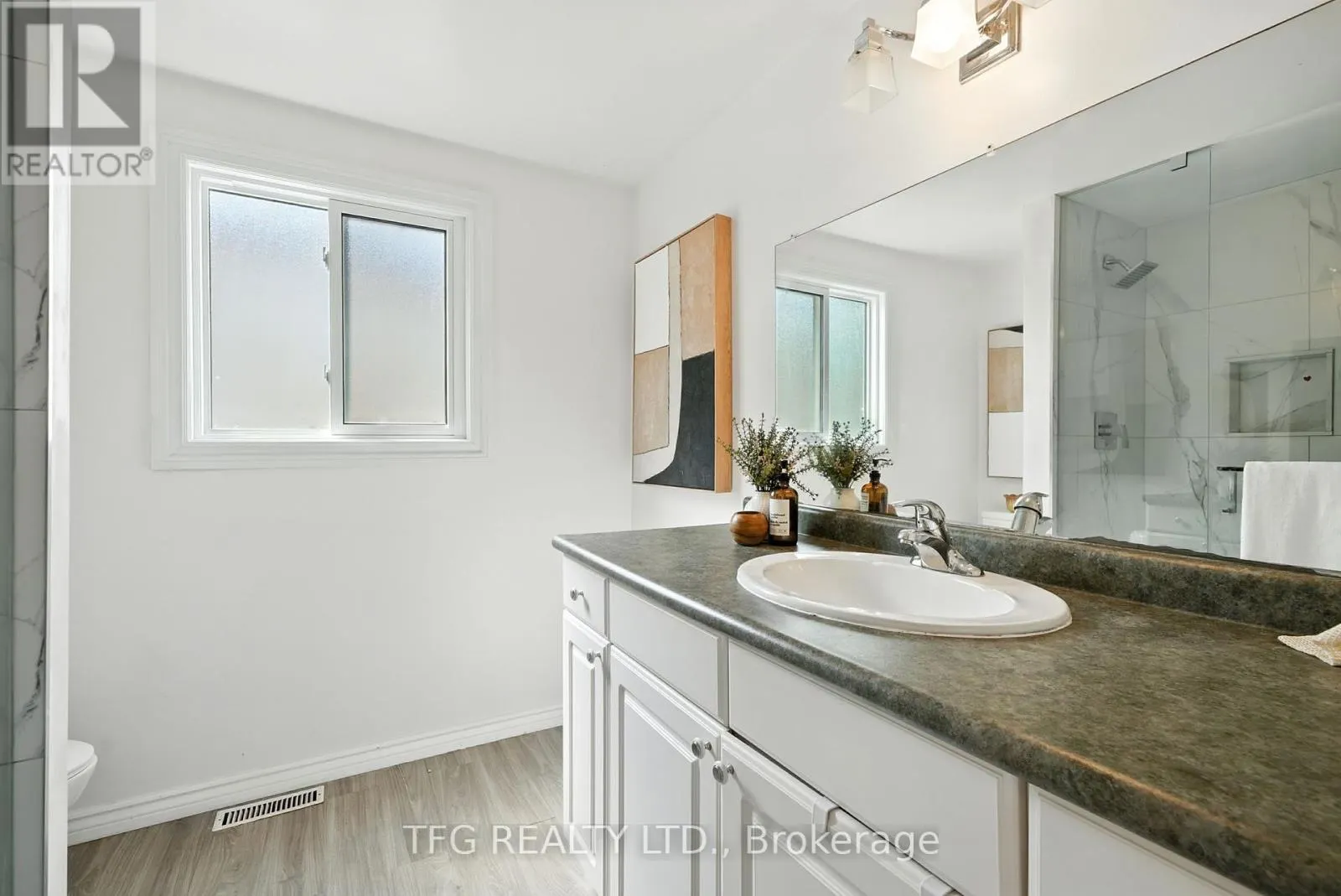 1321 CHERRYDOWN DRIVE