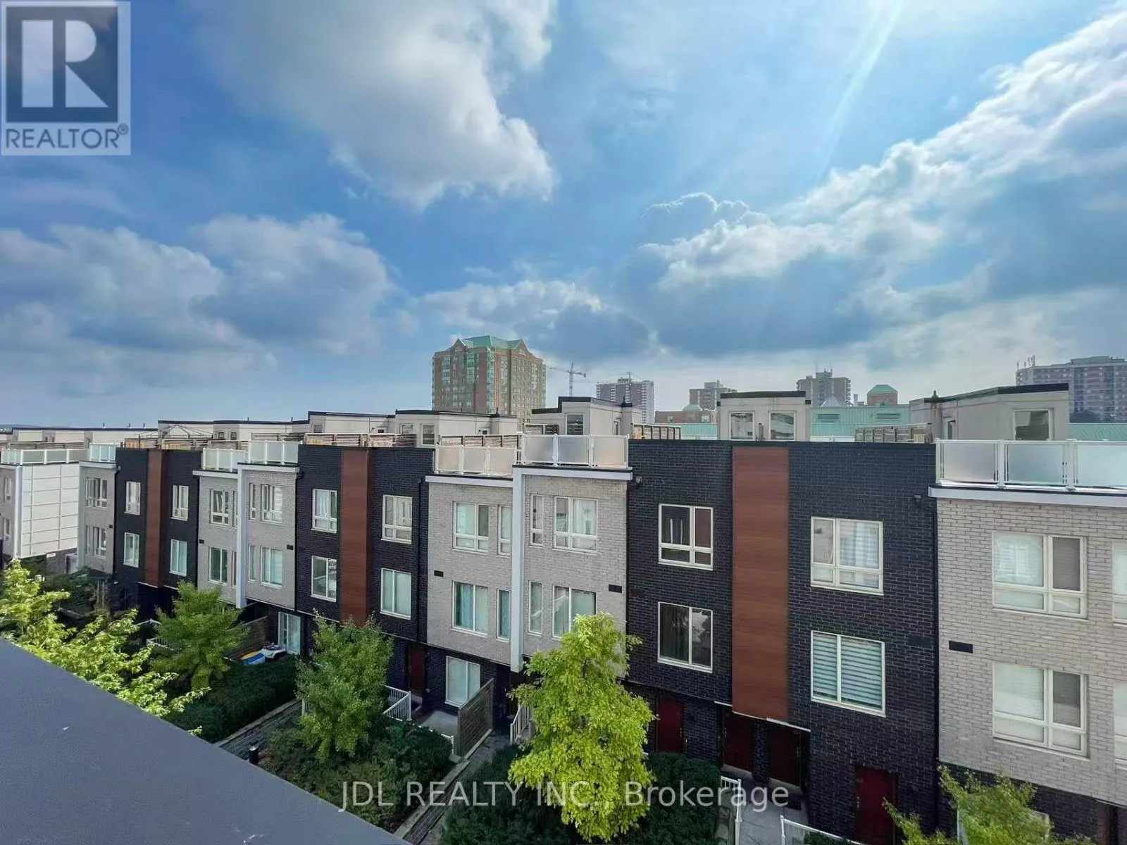 15 - 1365 NEILSON ROAD